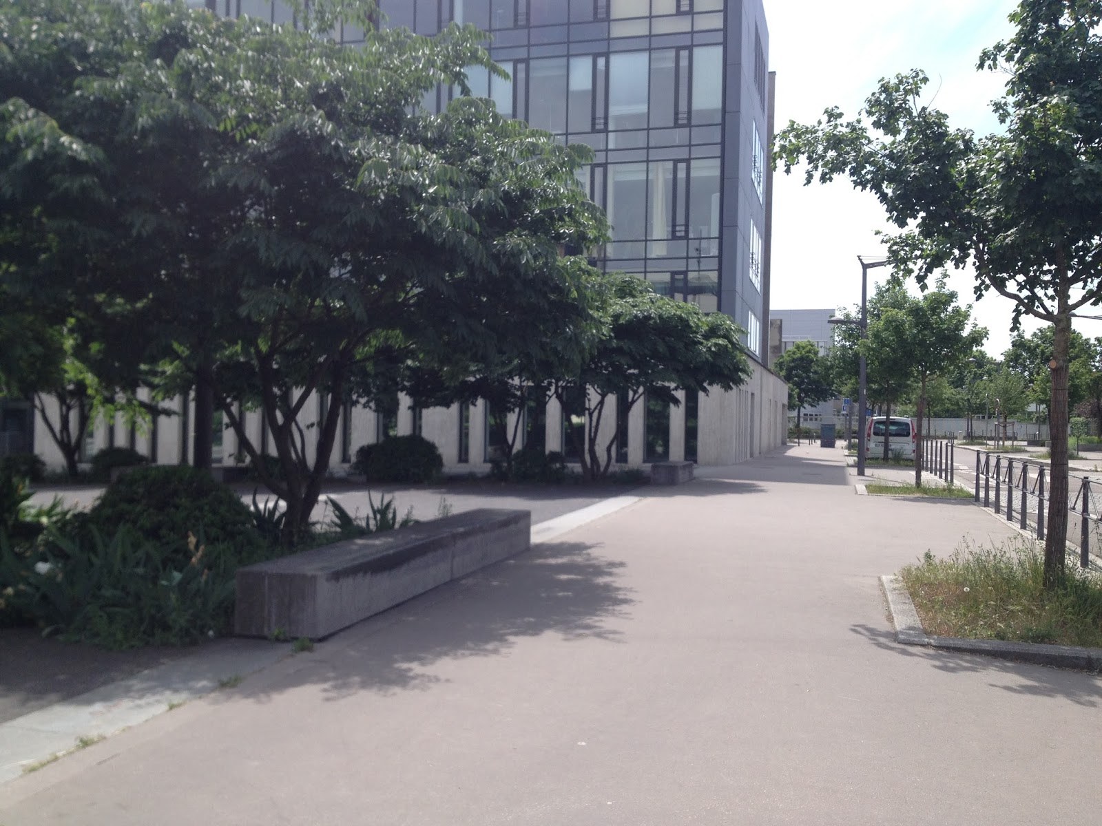 Halle Tony Garnier Lyon Skate Spot