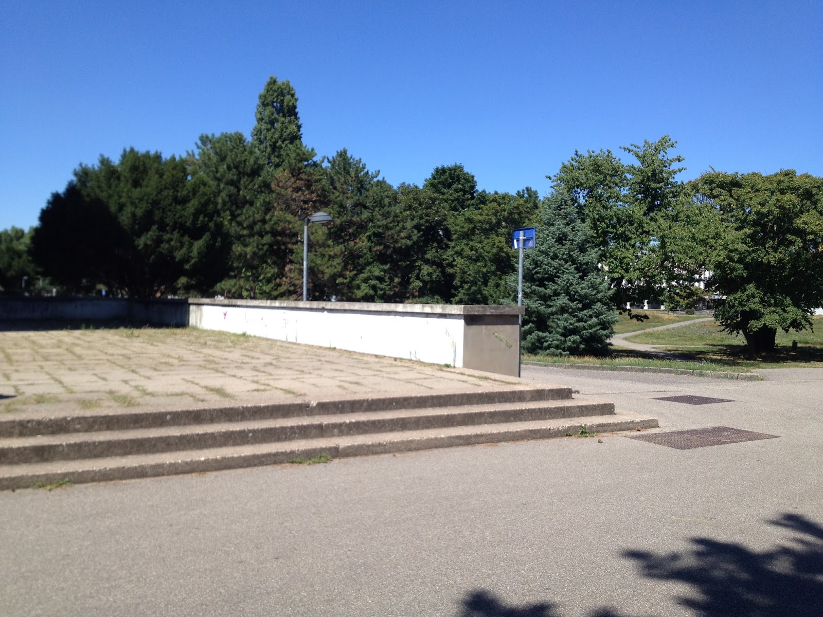 Fac Bât Braconnier Villeurbanne Skate Spot