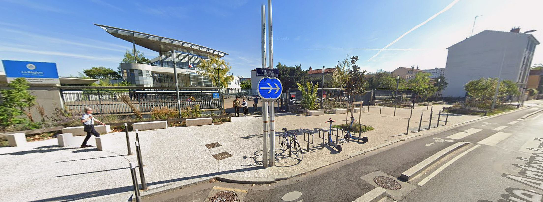 Lycée Monplaisir Lyon Skate Spot