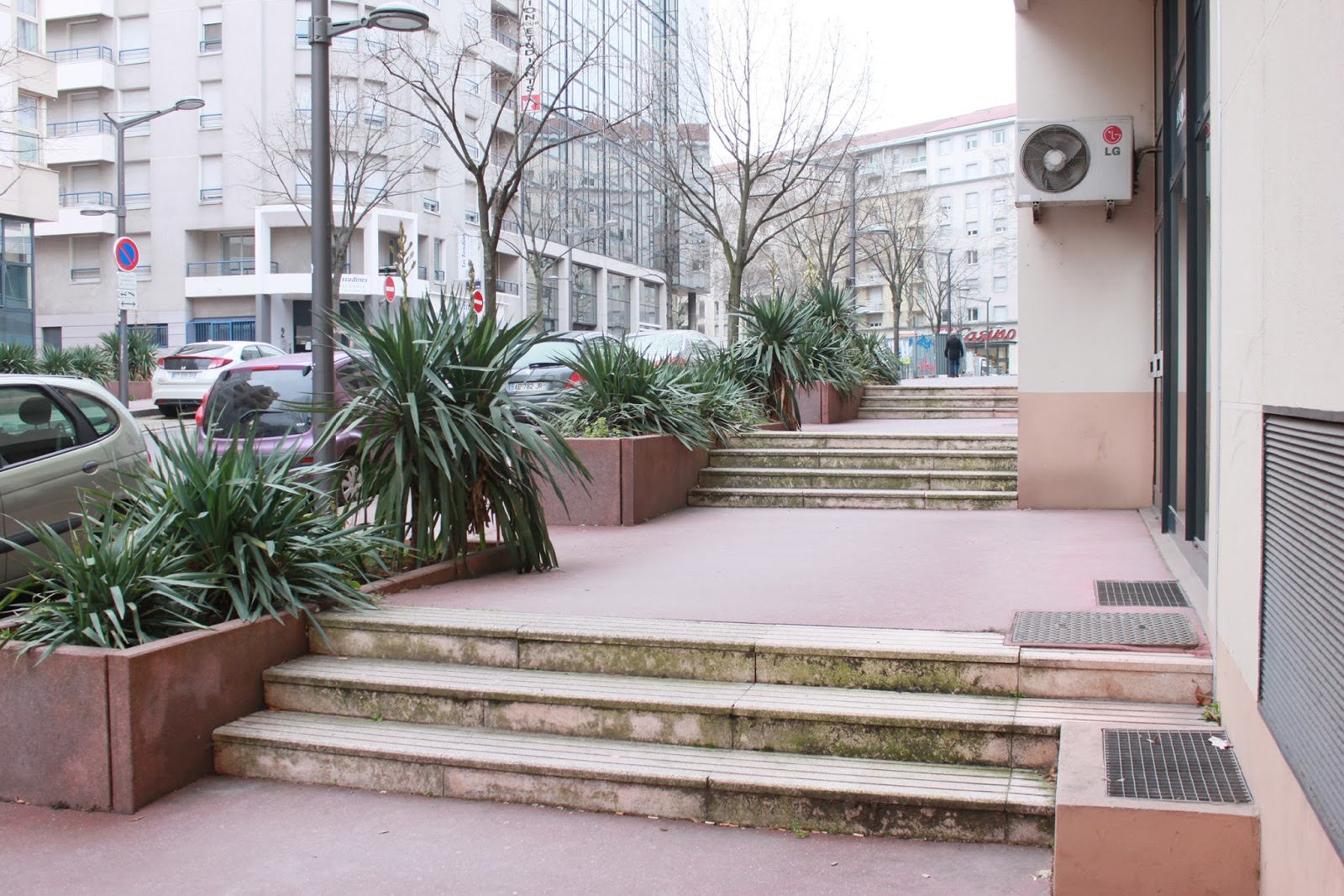 Jusserand Street Lyon Skate Spot