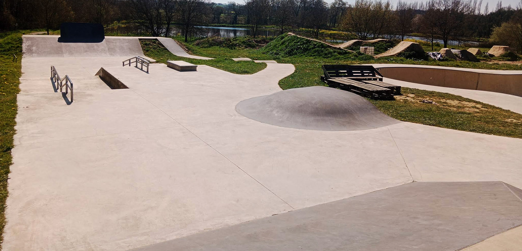 Aire de Glisse Iffendic Skate Spot