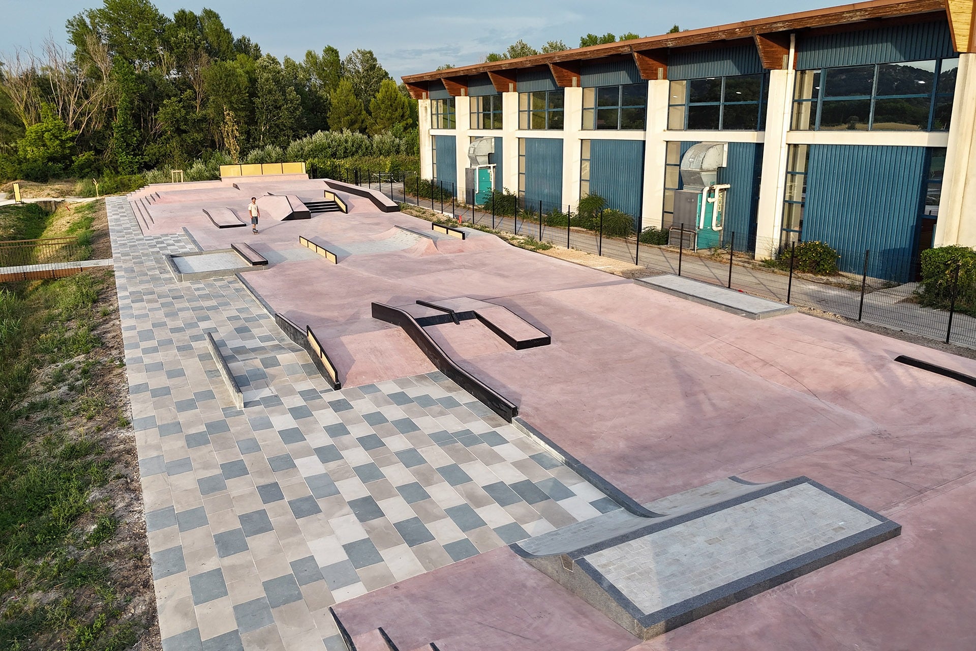 Plaine de Montaury Bouc-Bel-Air Skate Spot