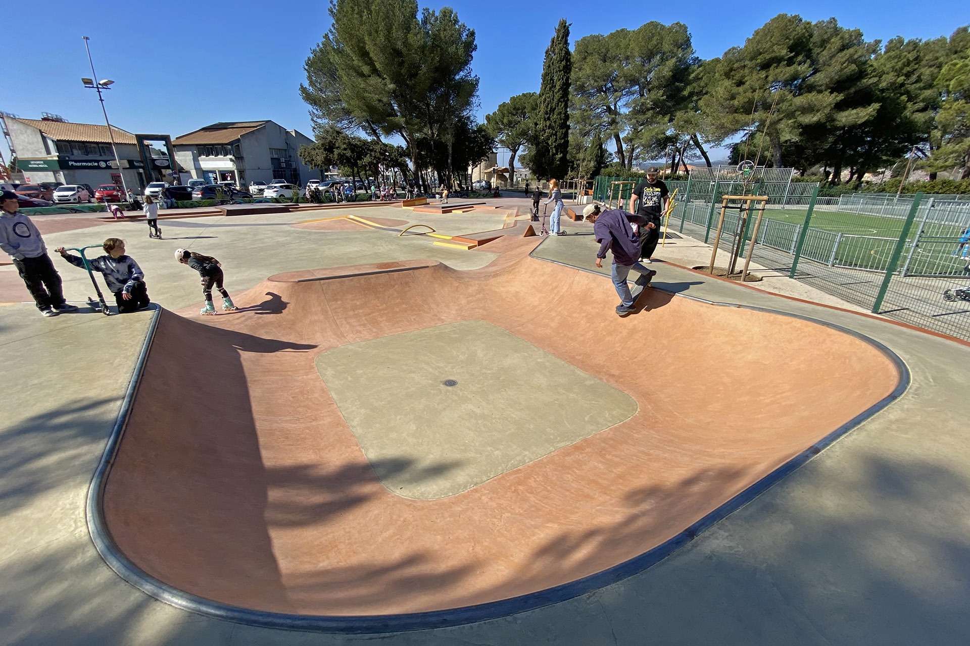 Parc des Sports Lambesc Skate Spot