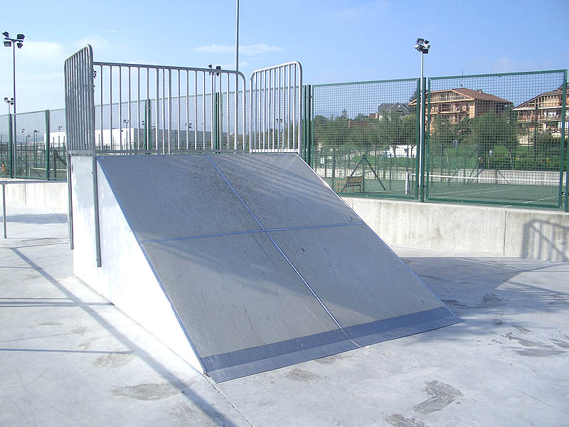 Kirol Kaia Skatepark Hondarribia Skate Spot 4/5