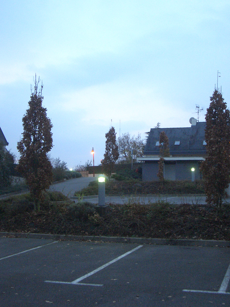 La Mairie Plaza Herbignac Skate Spot 3/5
