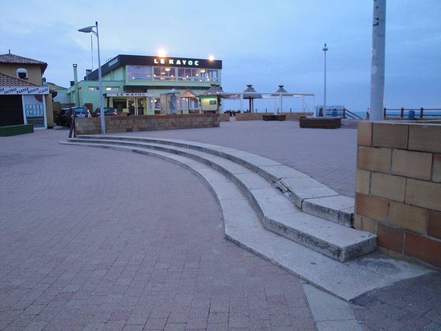 Le Front de Mer Spot Street Lacanau Skate Spot 3/5