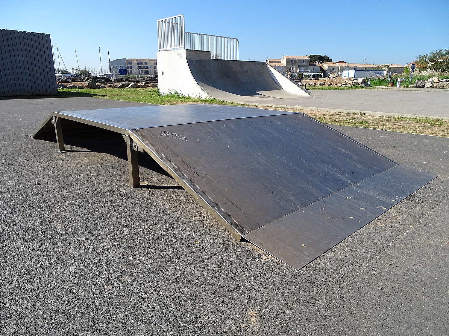 Tabarka Skatepark Marseillan Skate Spot 2/5