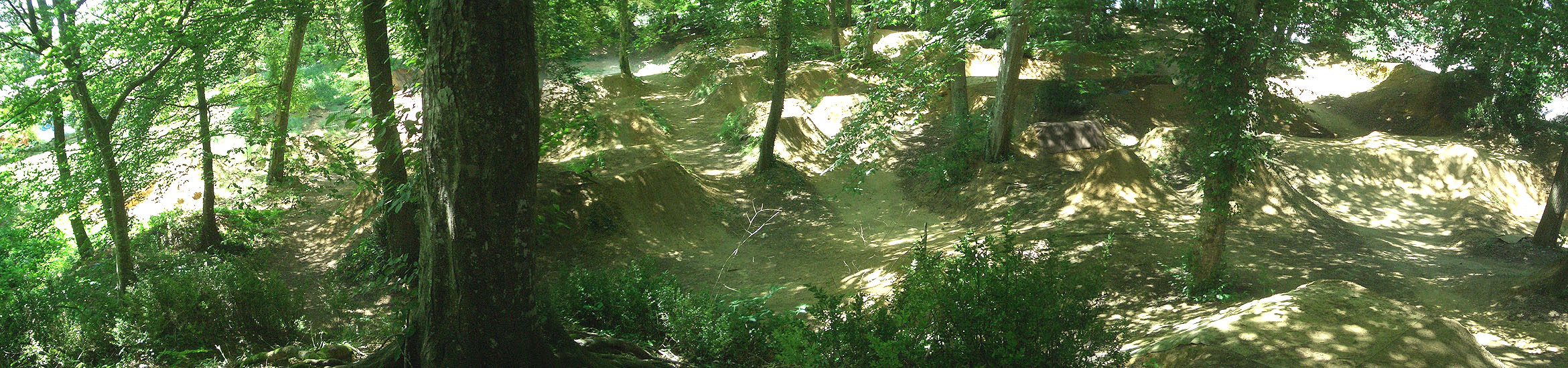 Nahuques Dirt Dirt Mont de Marsan Skate Spot 5/5