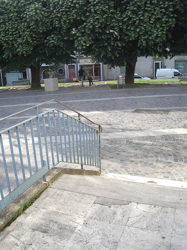 La Mairie Spot Street Mont de Marsan Skate Spot 4/5