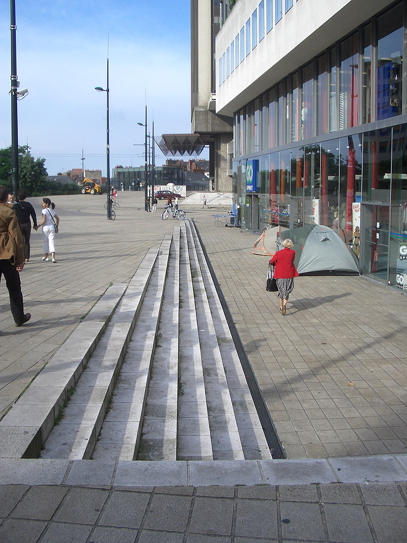 Cram Spot Street Nantes Skate Spot 4/5