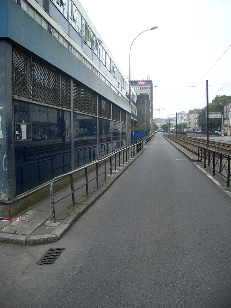 Gare du Nord Spot Street Nantes Skate Spot 3/5