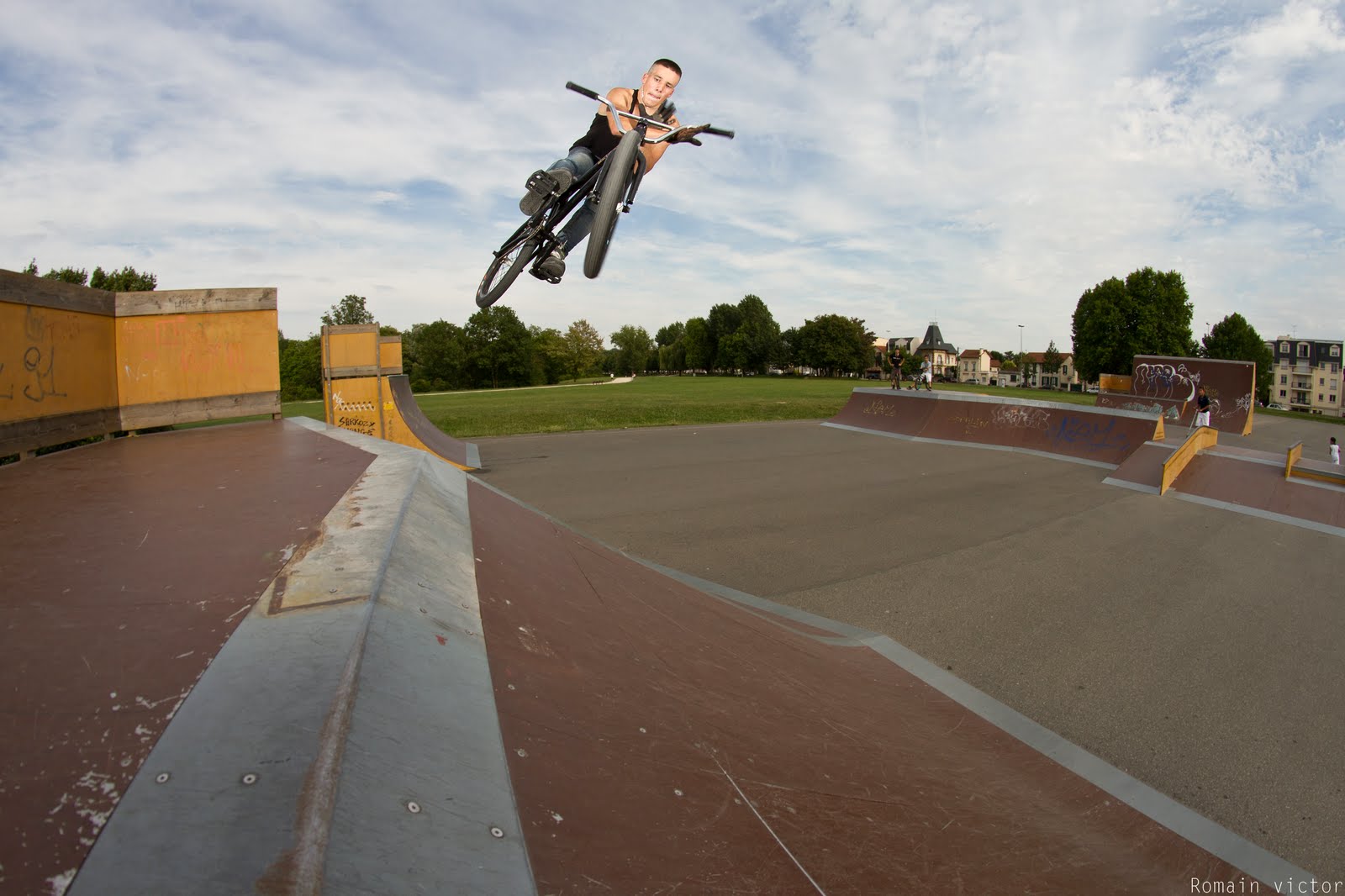 Capitainerie Skatepark Draveil Skate Spot 3/5