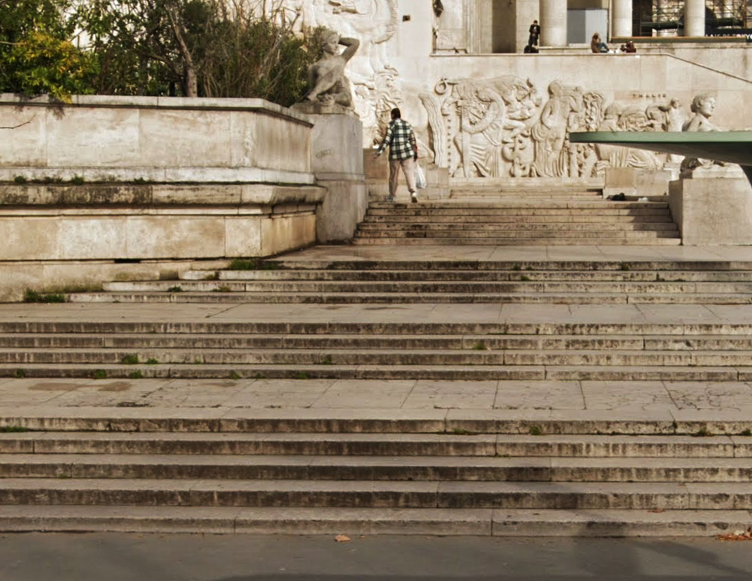Le Dôme Plaza Paris Skate Spot 5/5
