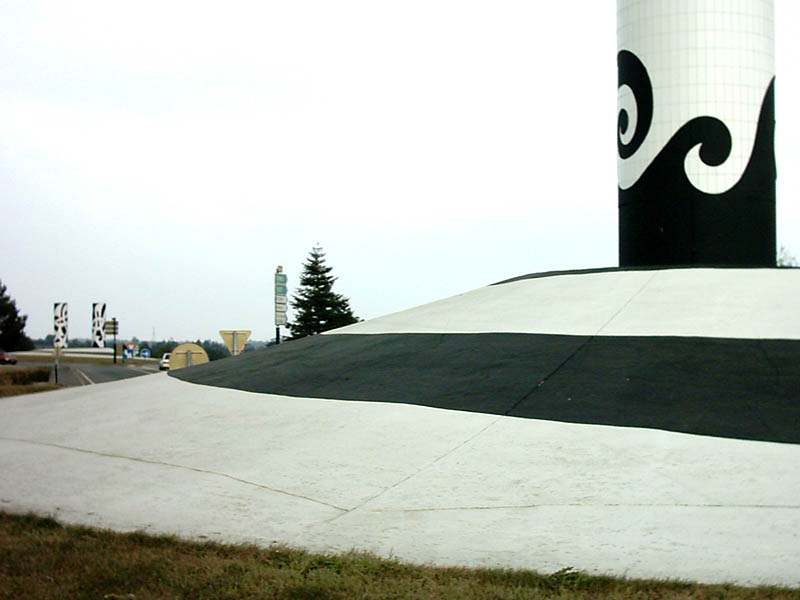 Rond Point Vache Spot Street Chateaulin Skate Spot 3/5