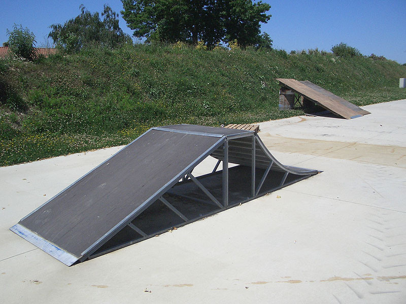 Le Cap Skatepark Saint Sever Skate Spot 3/5