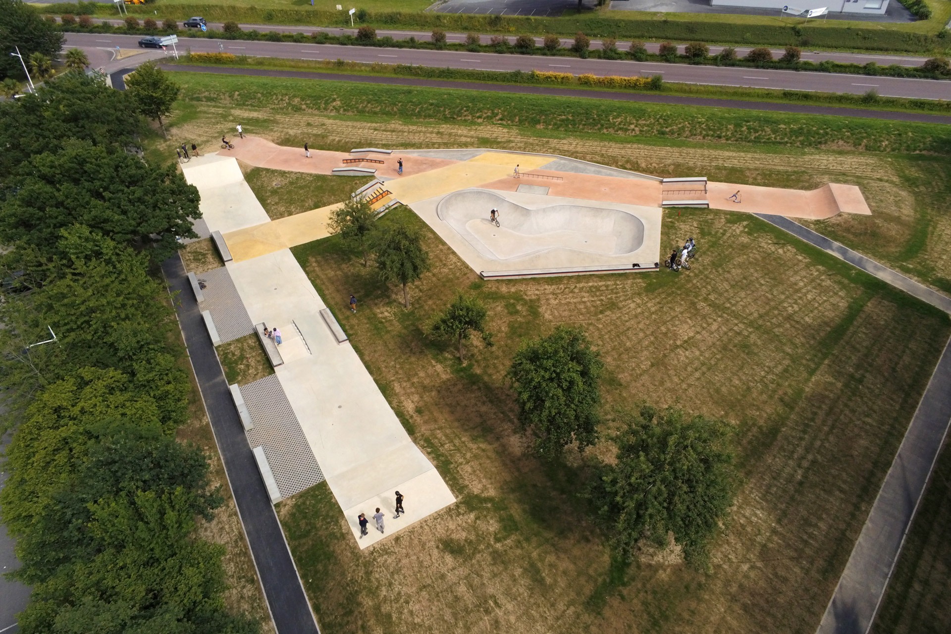 Espace Glisse Skatepark Saint Lô Skate Spot 4/5