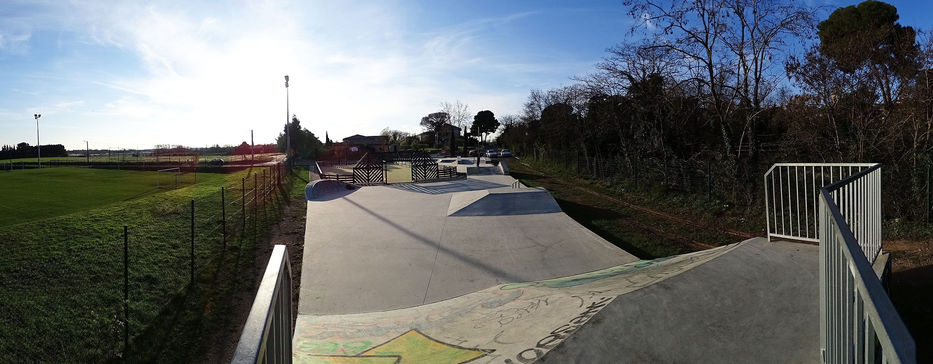 Place de la Mairie Skatepark Saint Aunès Skate Spot 3/5