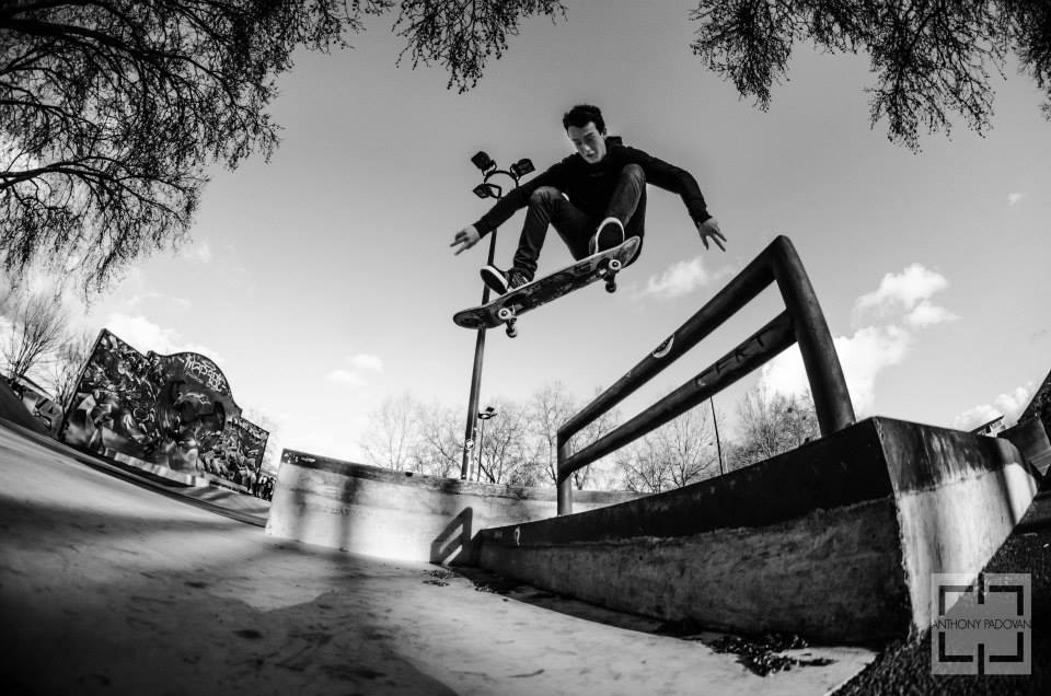 La Cancha Skatepark Saintes Skate Spot 4/5
