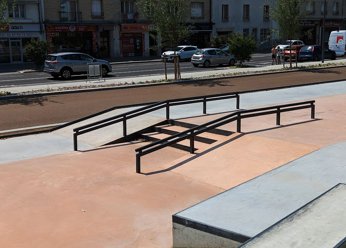 La Rue d' Auge Spot Street Caen Skate Spot 4/5