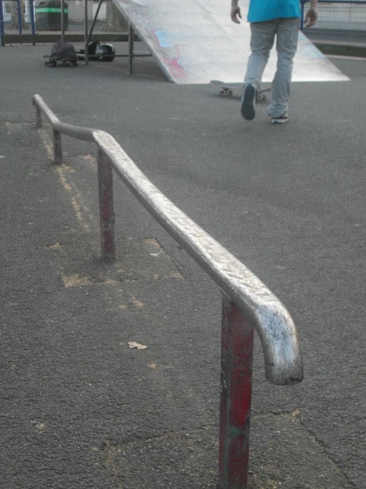 Pont du châtelet Skatepark Montluçon Skate Spot 1/5