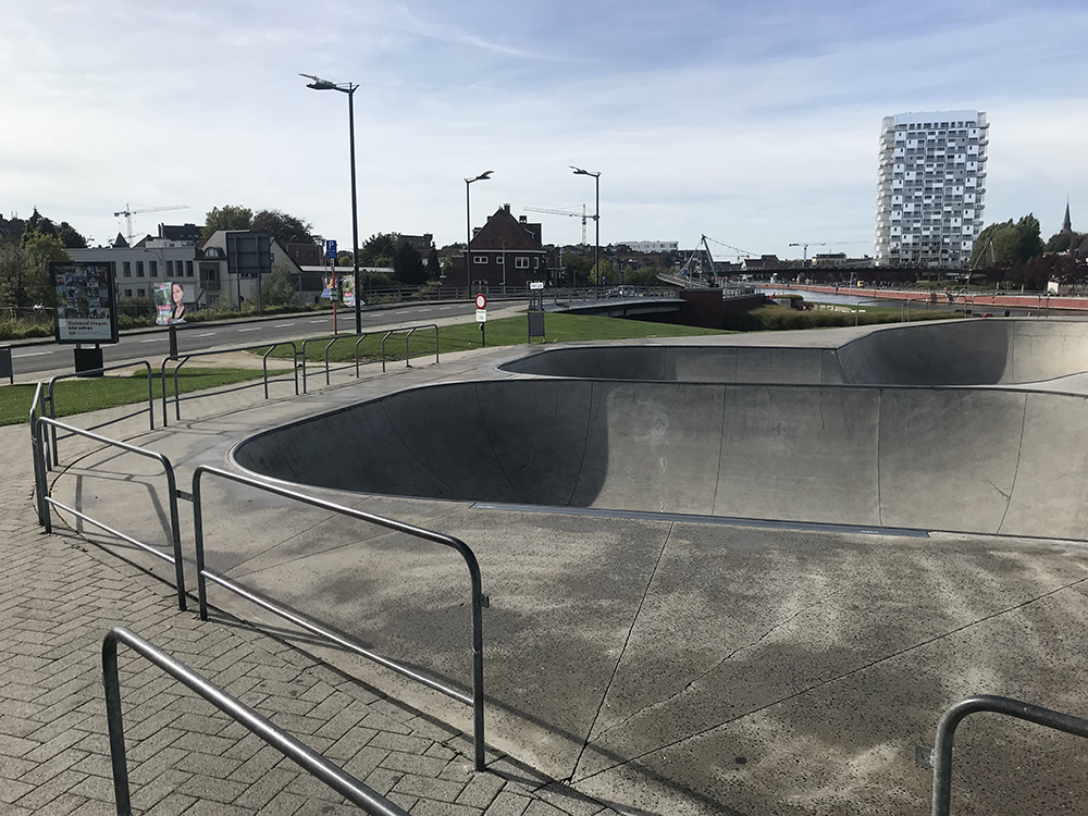 Albertpark Bowl Kortrijk Skate Spot 5/5