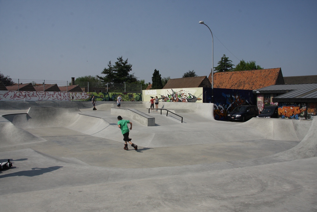 Izzepark Skatepark Izegem Skate Spot 4/5