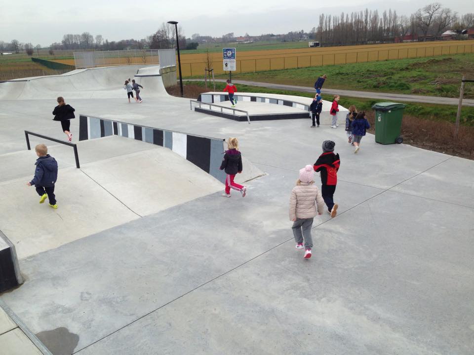 Zwevezele Skatepark Wingene Skate Spot 3/5