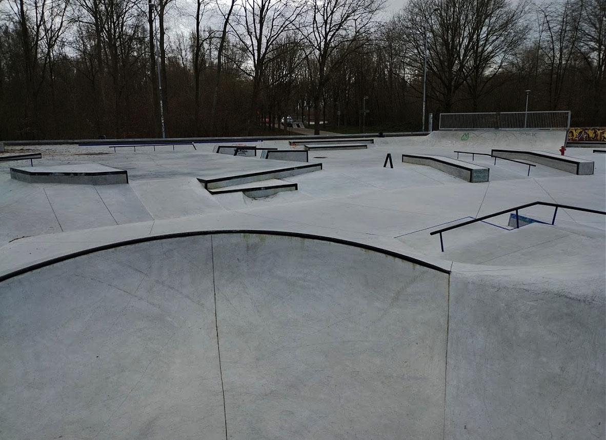 Beatrixpark Skatepark Almere Skate Spot 5/5