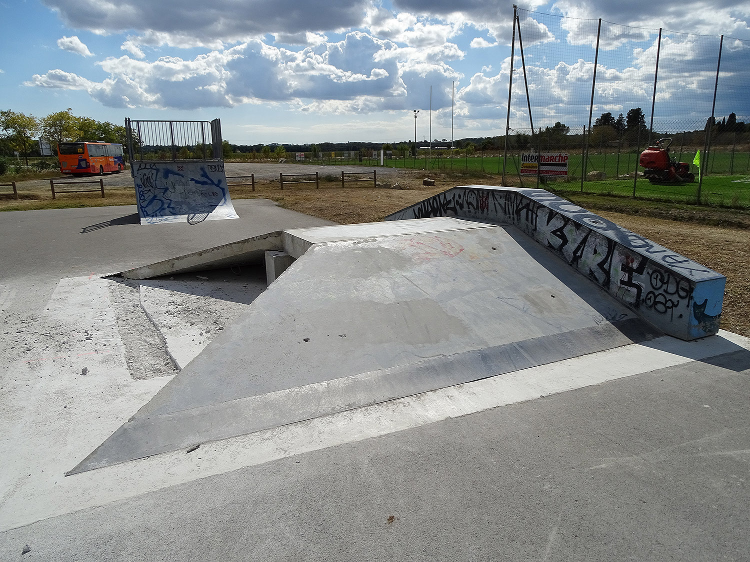 La Royalette Skatepark Sommières Skate Spot 2/5