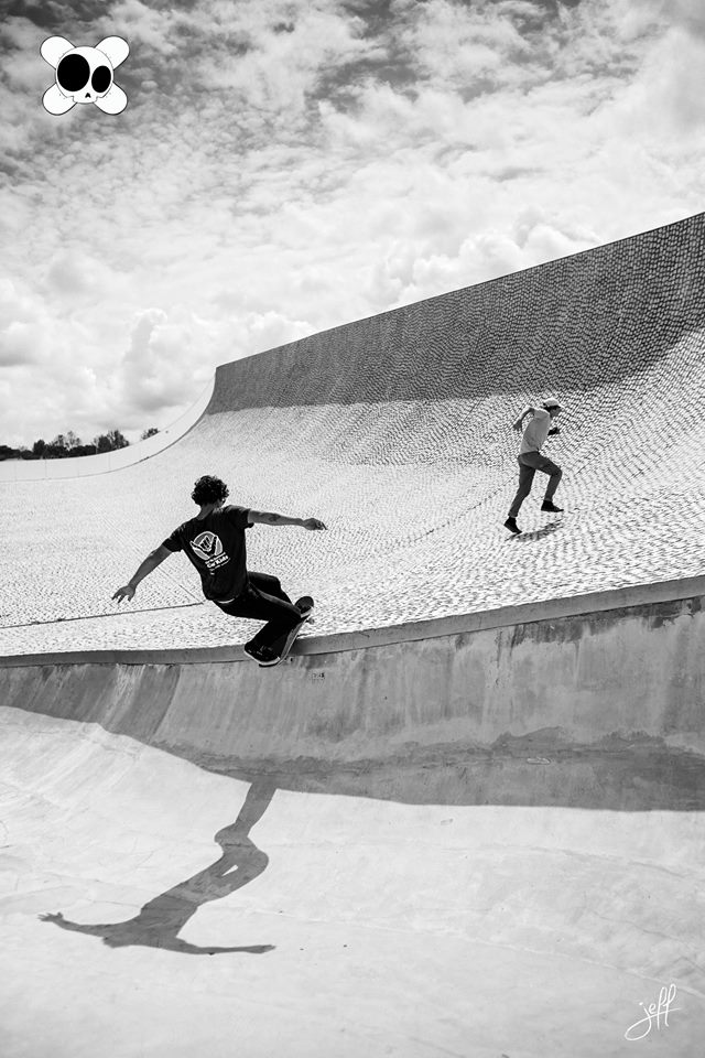 Cité de l' Océan Bowl Biarritz Skate Spot 4/5
