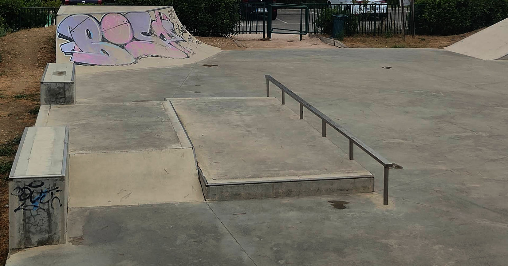 Cazan Skatepark Vernègues Skate Spot 3/5