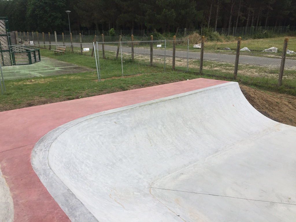 l'Étang Noir Skatepark Seignosse Skate Spot 4/5