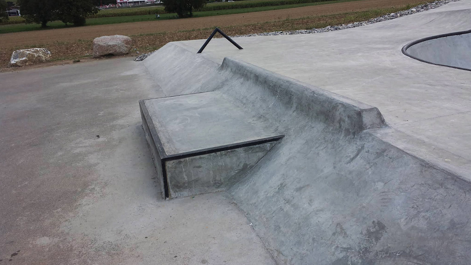 Les Esserts Bowl Anthy sur Léman Skate Spot 4/5