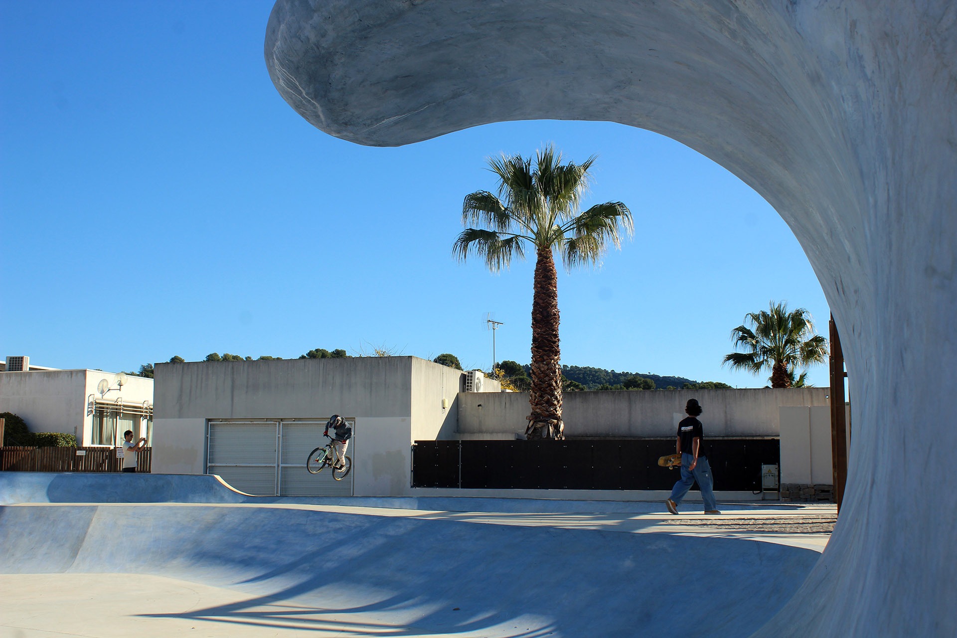 Yann Casasreales Bowl Saint-Cyr-sur-Mer Skate Spot 4/5