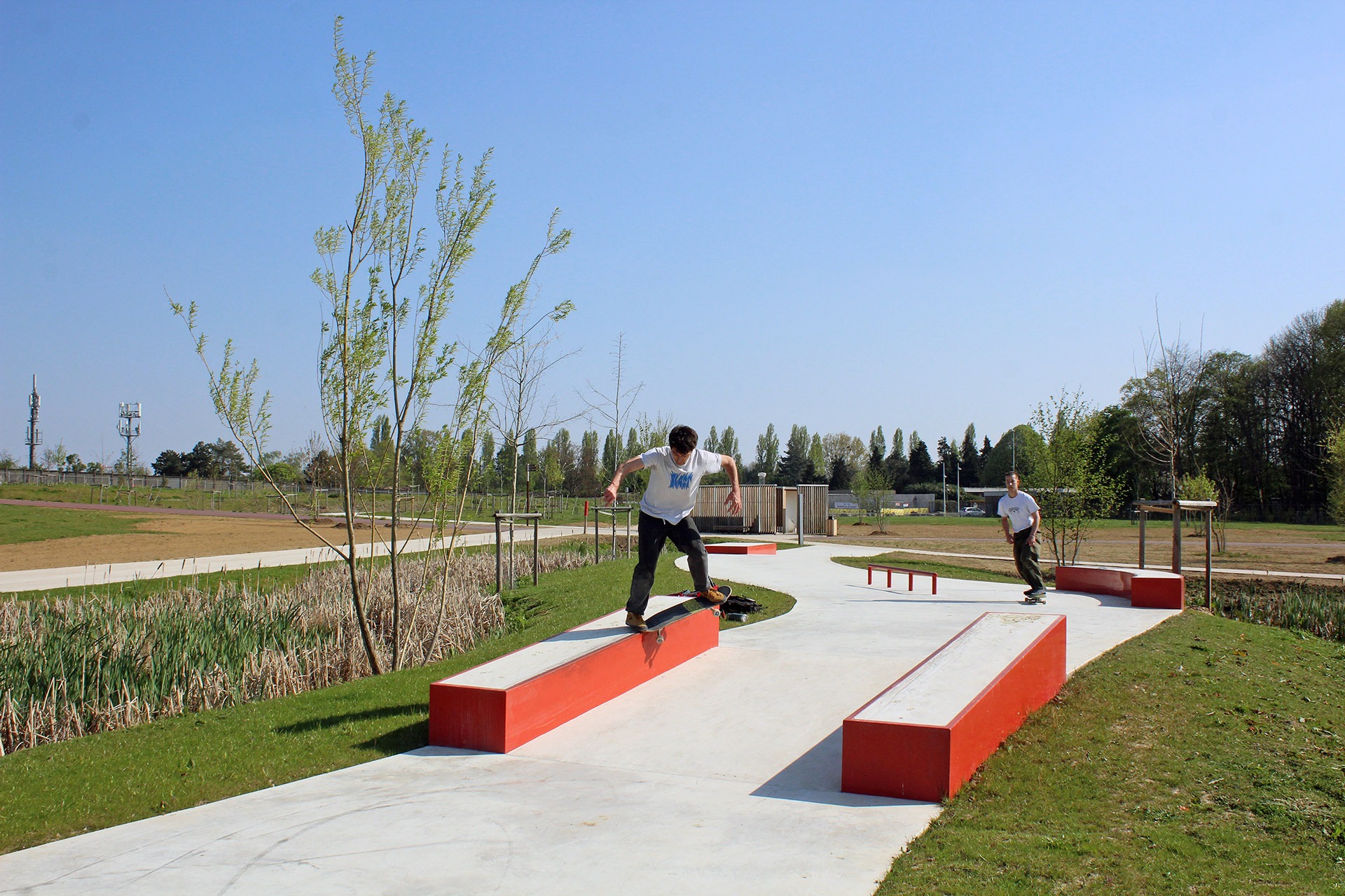 Parc Georges Valbon Bowl La Courneuve Skate Spot 4/5