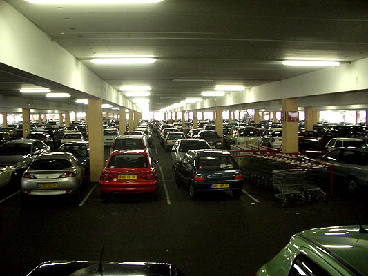 Auchan parking Spot Street Béziers Skate Spot 3/5