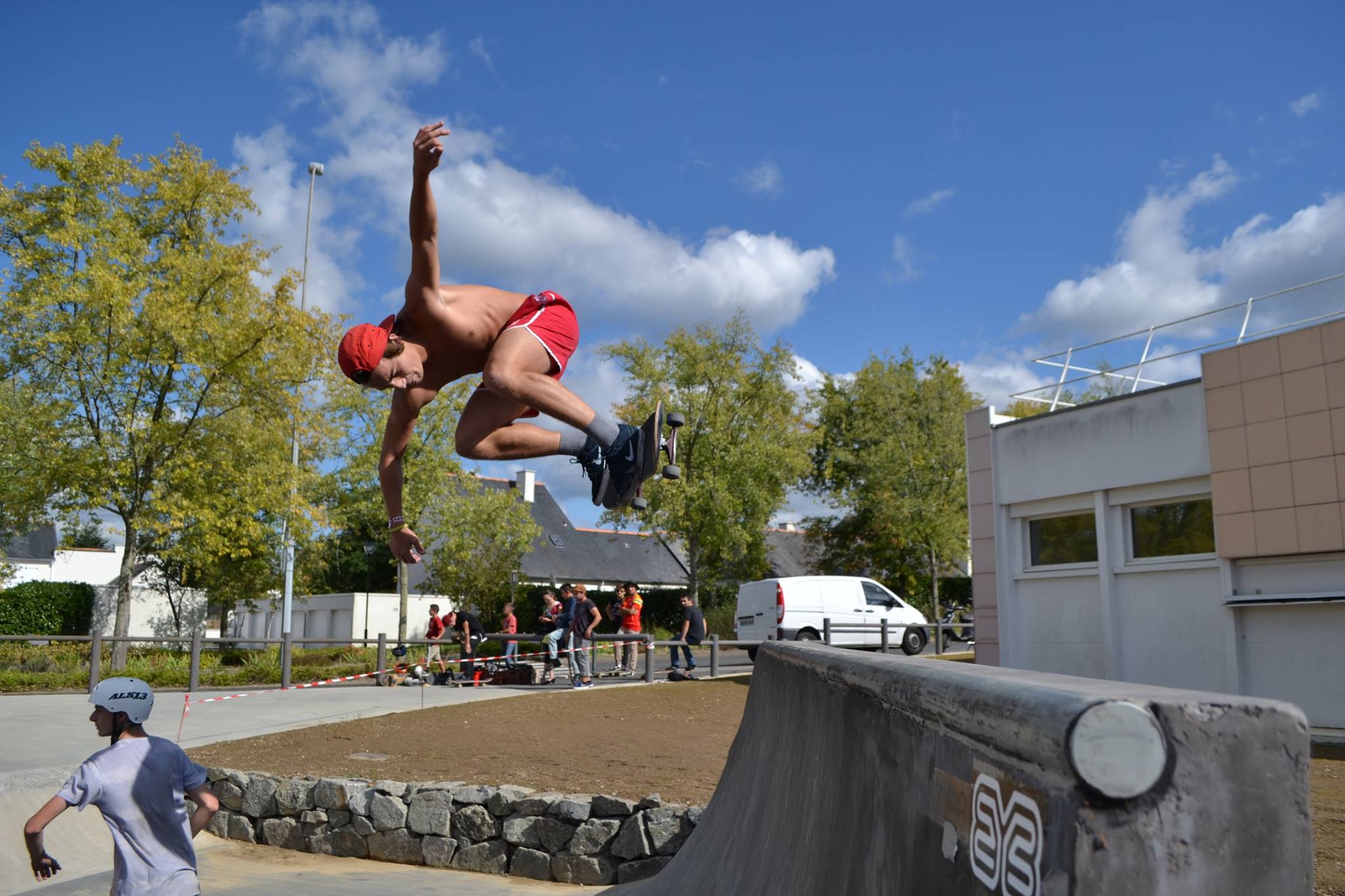 Lande de Mazaire Plaza La Chapelle sur Erdre Skate Spot 4/5