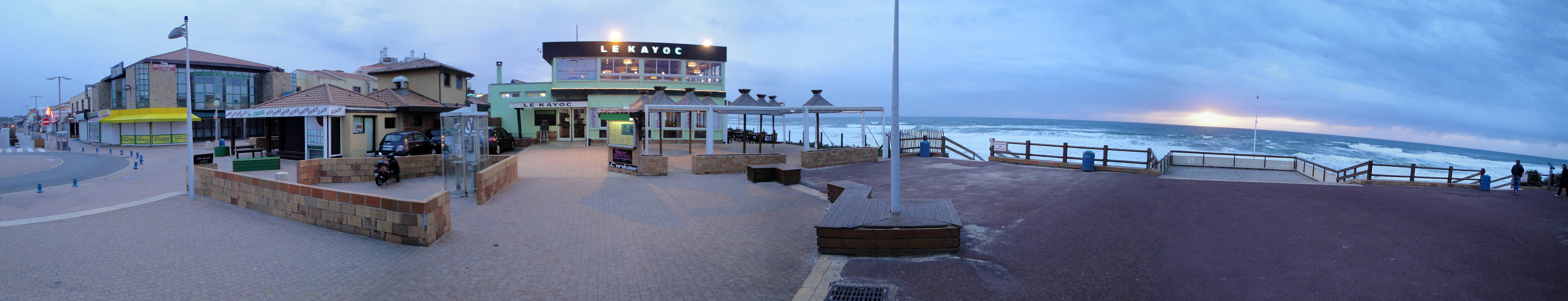 Le Front de Mer Spot Street Lacanau Skate Spot 3/5