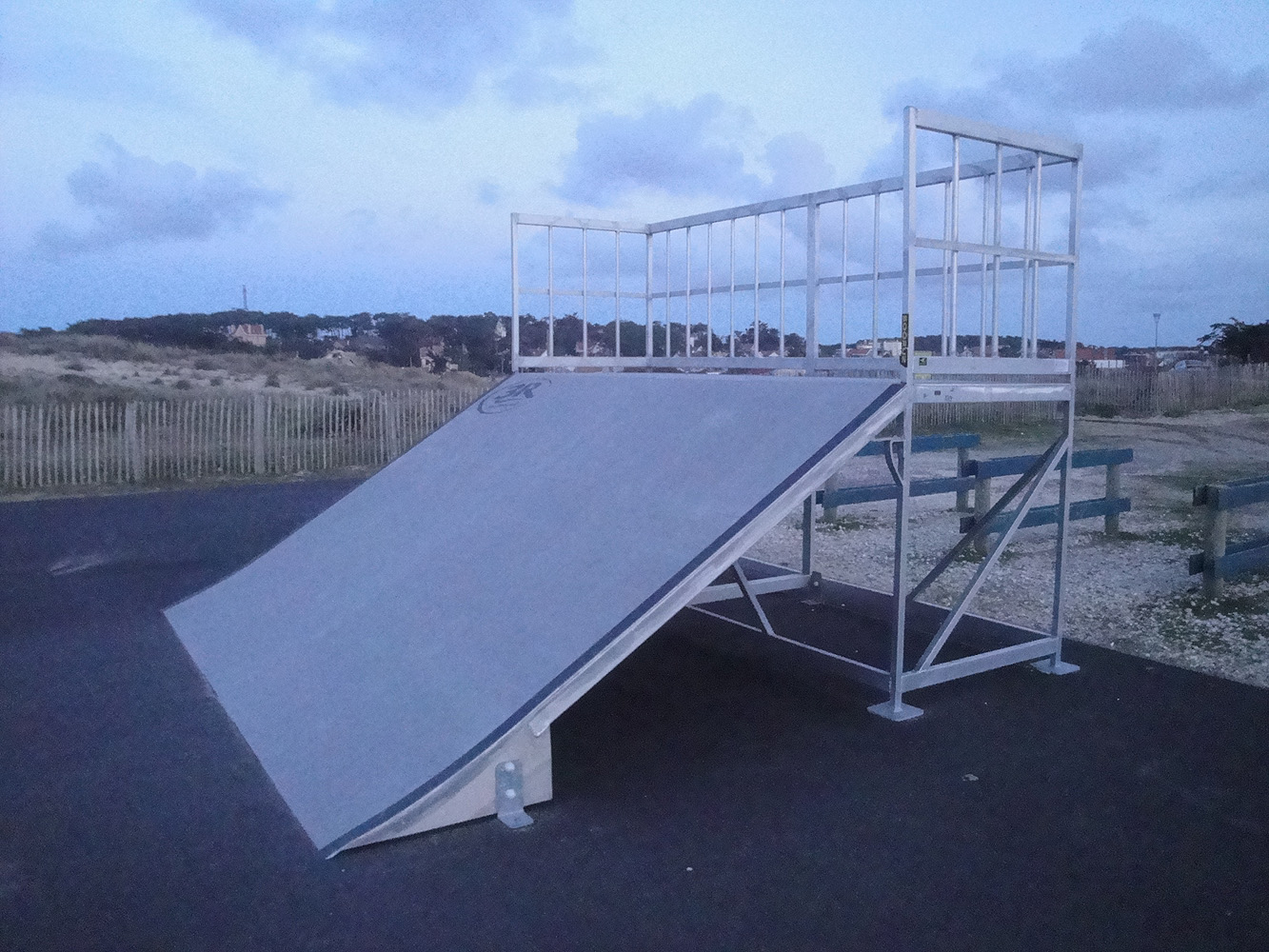 Surf Club Skatepark Lacanau Skate Spot 2/5