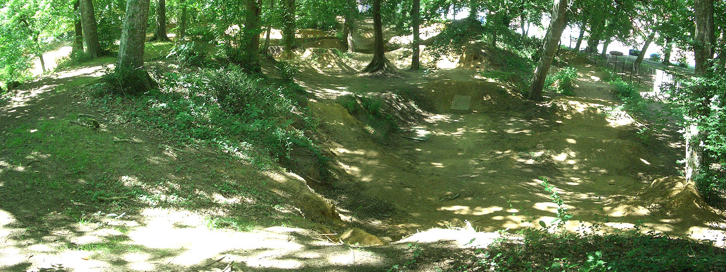Nahuques Dirt Dirt Mont de Marsan Skate Spot 5/5
