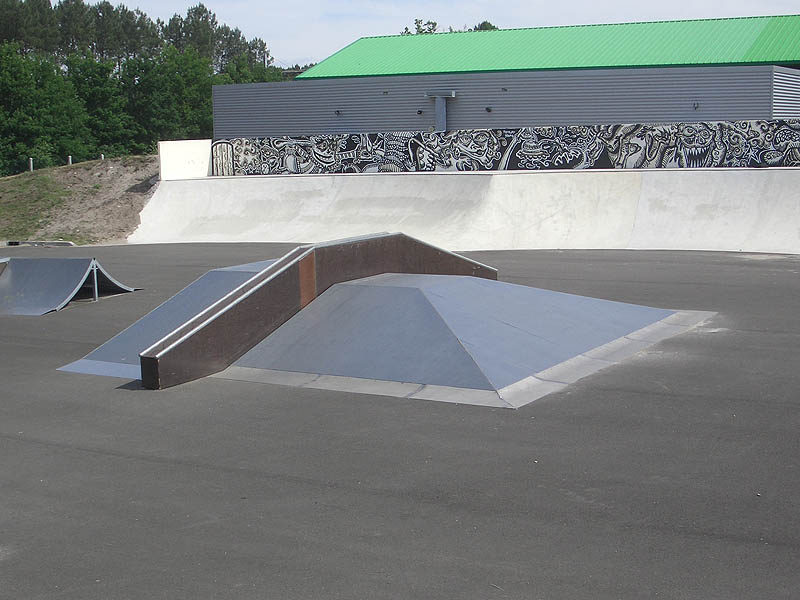 Léon Brouste Skatepark Morcenx Skate Spot 3/5