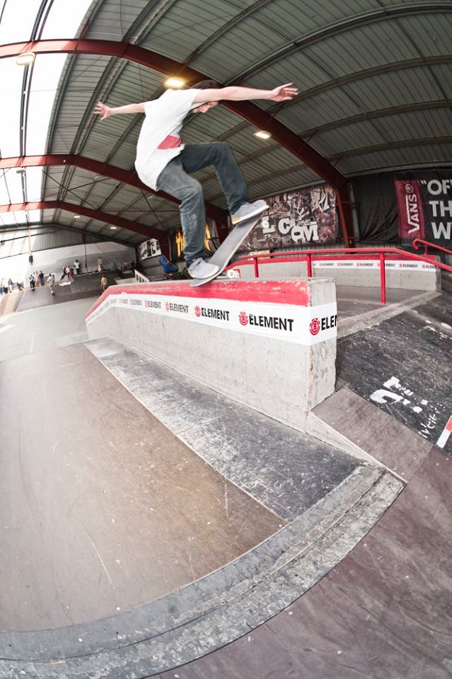 Cosanostra Indoor Chelles Skate Spot 5/5