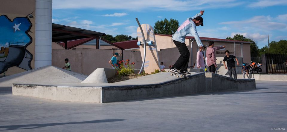 École Peyroulet Skatepark Sauvagnon Skate Spot 4/5