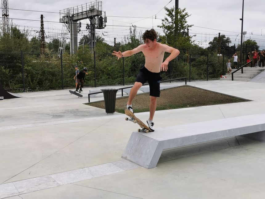L' Usine Skatepark Pau Skate Spot 5/5