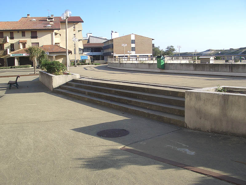 Atlantic Park Plaza Seignosse Skate Spot 4/5