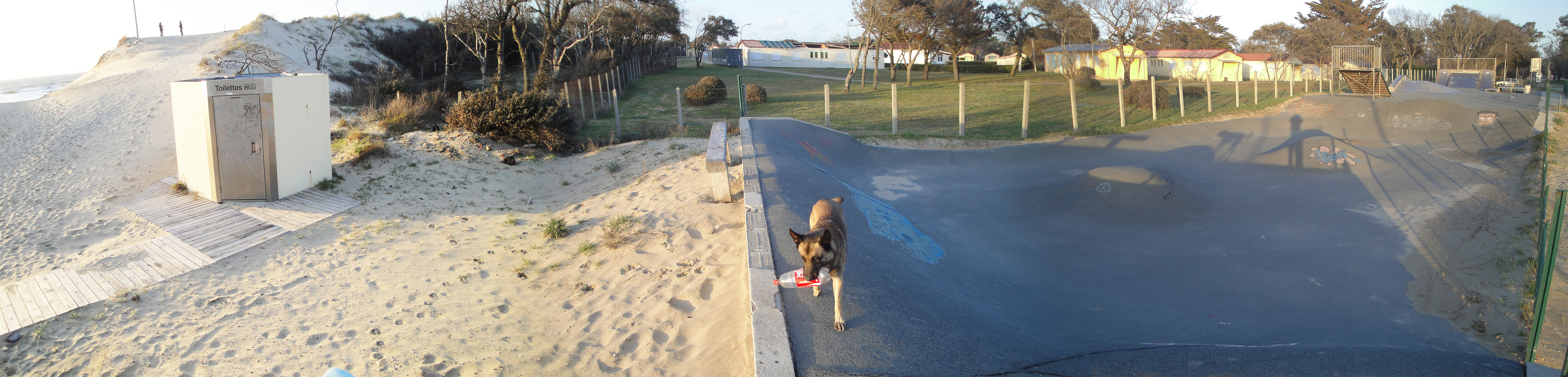 Les Naïades Skatepark Soulac sur Mer Skate Spot 2/5