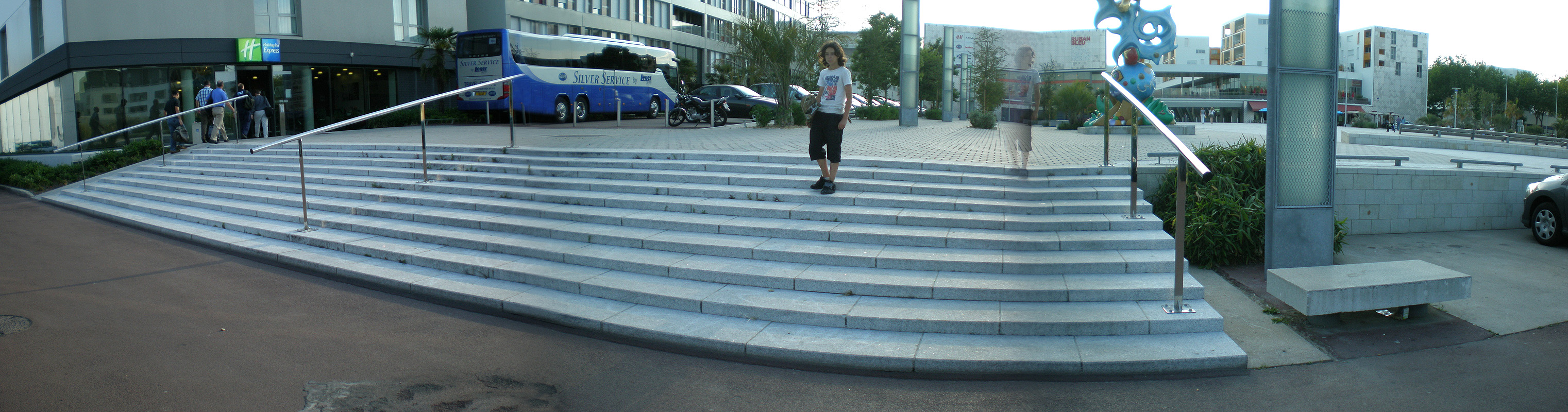 Place Amerique latine Spot Street Saint Nazaire Skate Spot 3/5