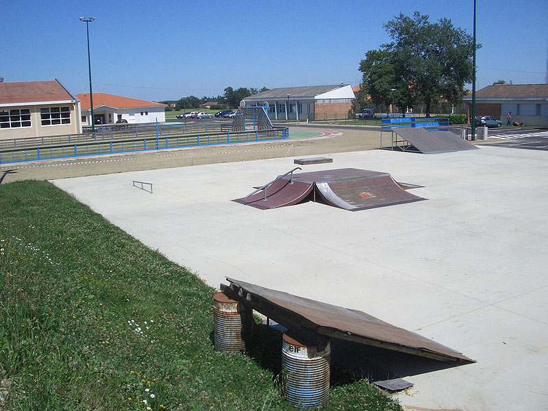 Le Cap Skatepark Saint Sever Skate Spot 3/5