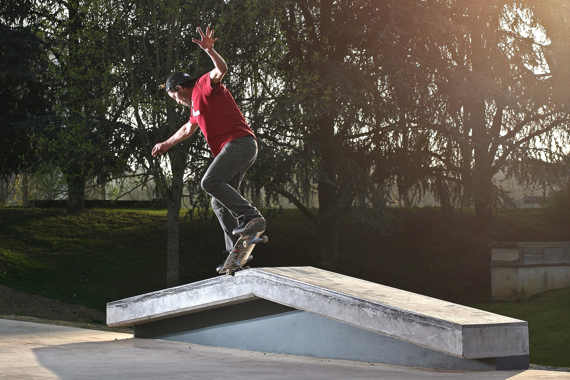 L' Arsenal Plaza Rennes Skate Spot 5/5