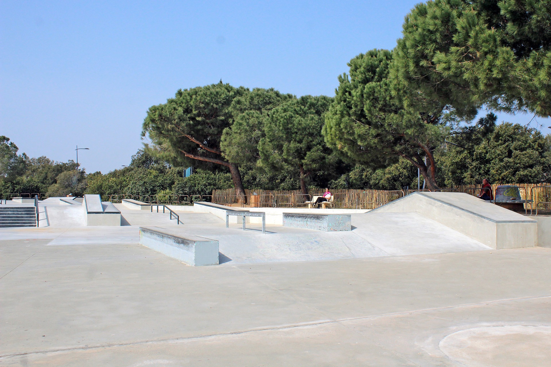 Hyères Skatepark Hyères Skate Spot 4/5